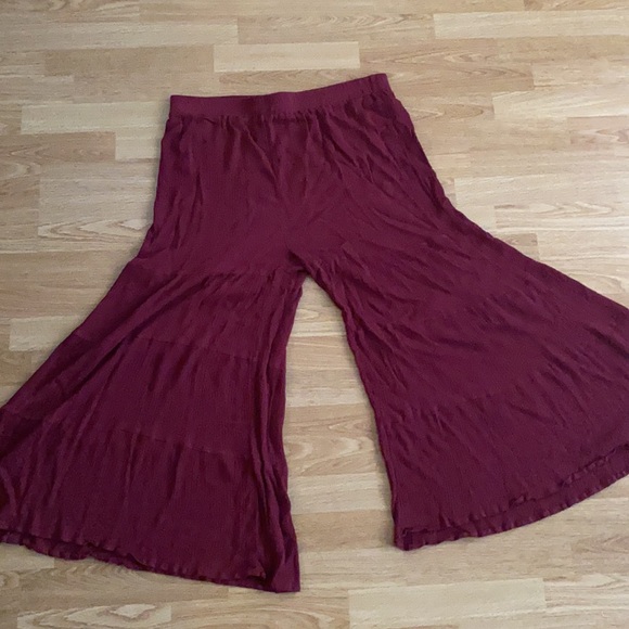 SHEIN Flowy Pants and Blouse Set - Picture 7 of 7